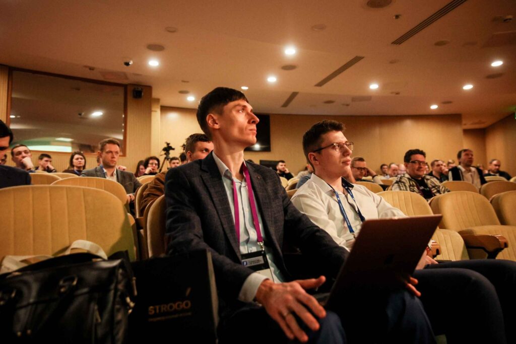 Михаил Воронюк на конференции Инфостарт 2025